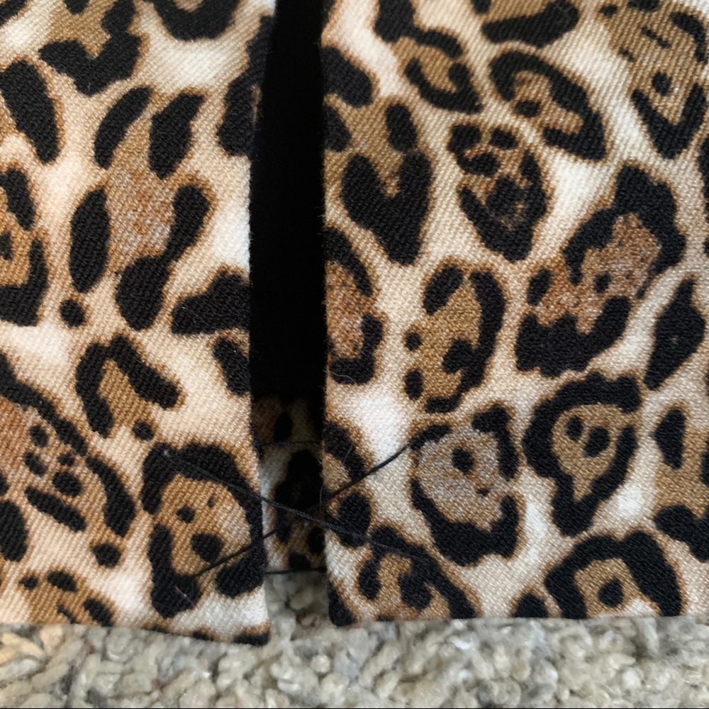 White House Black Market Leopard Print Skirt - Picture 6 of 9